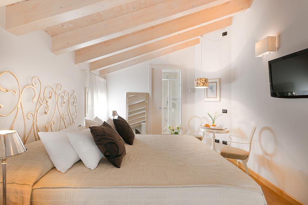 ורונה Affittacamere Boutique Room חדר תמונה